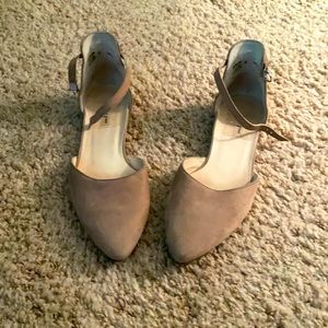 Paul Green beige buckle sandals